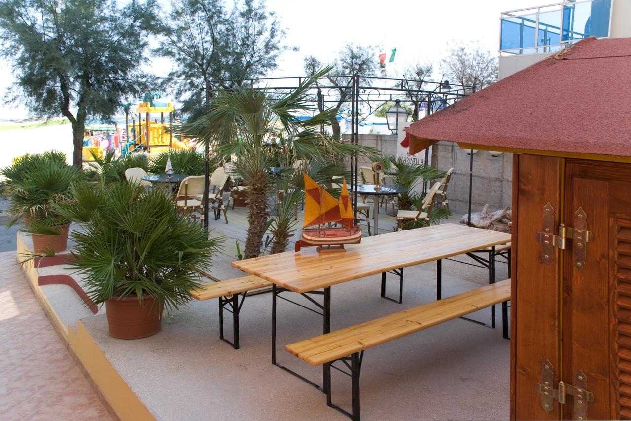 Hotel Resort Marinella Габиче Маре Екстериор снимка