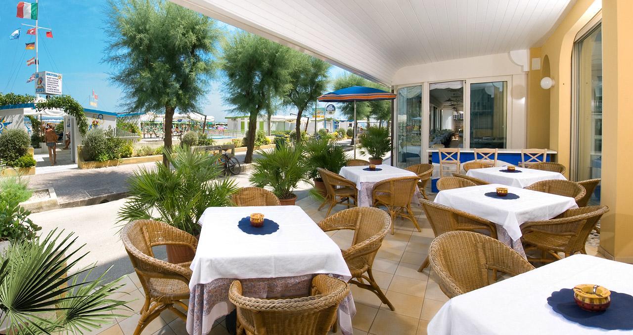 Hotel Resort Marinella Габиче Маре Екстериор снимка